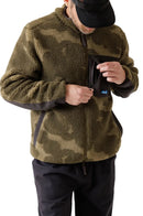 KAVU Wayside Fleece Jacket in de kleur Camo Blur, verkrijgbaar bij Revert 95 Haarlem