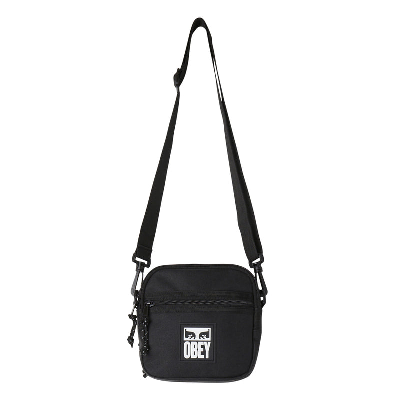 Bestel de Obey small messenger bag Black snel, gemakkelijk en veilig bij Revert 95. Check onze website voor de gehele Obey collectie, of kom gezellig langs bij onze winkel in Haarlem.