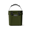 YETI Roadie 24 2.0 koelbox in de kleur Olive, vooraanzicht met handvat omhoog