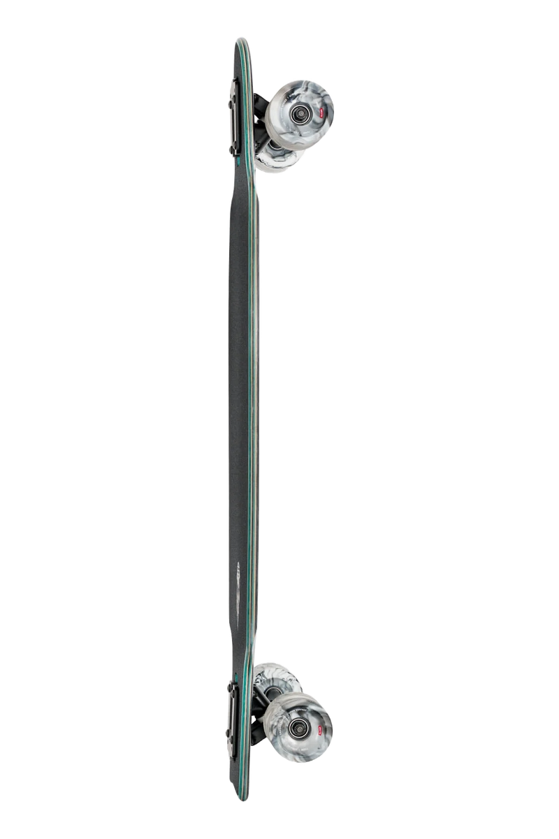 Koop de Globe Prowler Mid Green Flames veilig en snel bij Revert 95 online of kom hem checken in de winkel in Haarlem.