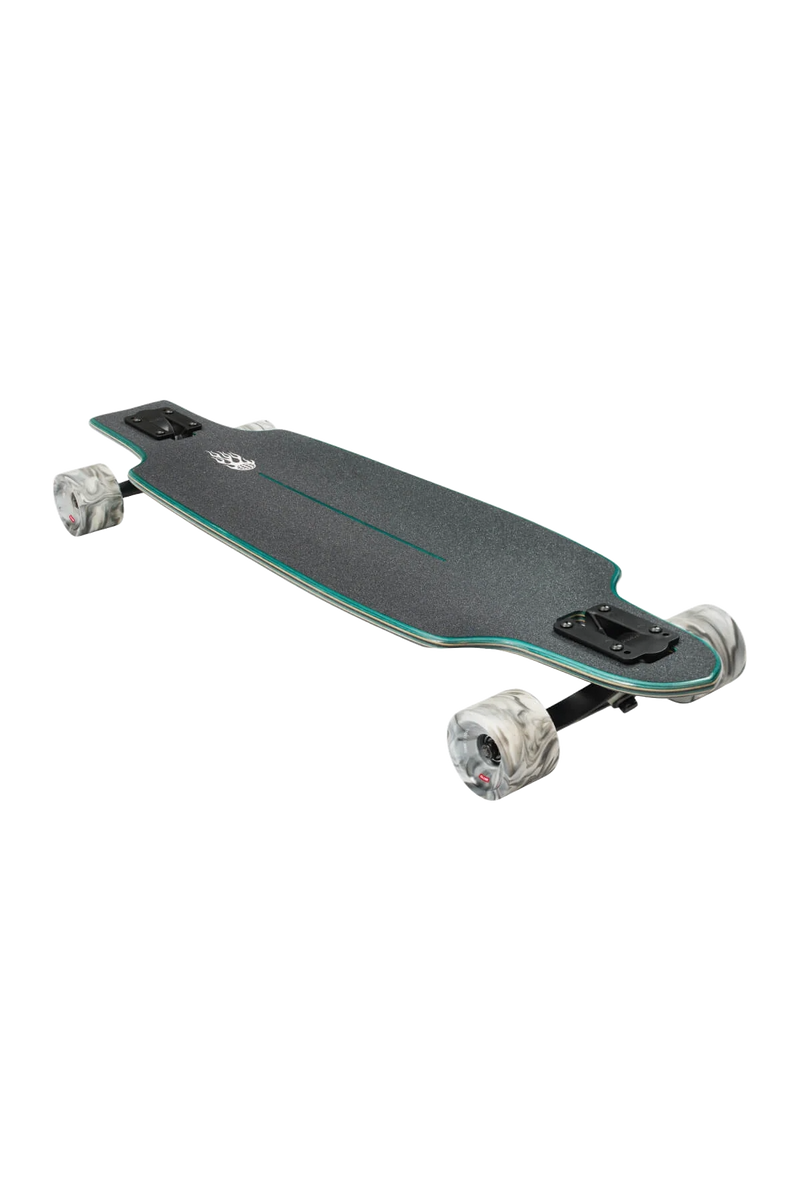 Koop de Globe Prowler Mid Green Flames veilig en snel bij Revert 95 online of kom hem checken in de winkel in Haarlem.