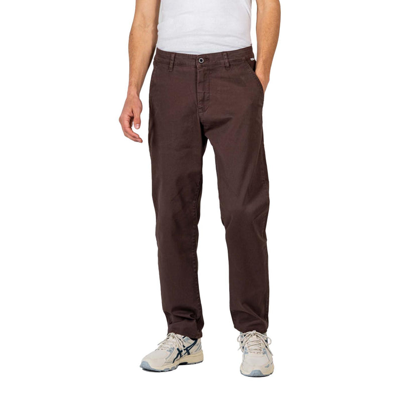 Bestel de Reell Denim Reflex Loose Chino Charlie Brown veilig, gemakkelijk en snel bij Revert 95. Check onze website voor de gehele Reell Denim collectie, of kom gezellig langs bij onze winkel in Haarlem.	