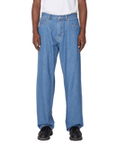 Obey Emerson Denim in Salty Blue Stone Wash, 100% cotton 10 oz denim loose fit jeans met shank button closure zipper fly klassiek 5-pocket design 18.5 inch leg opening en Obey labeling op achterzak in subtiel vintage gewassen lichtblauwe kleur, verkrijgbaar bij Revert 95 Haarlem
