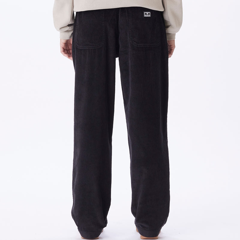 Bestel de Obey Easy cord pant Digital black veilig, gemakkelijk en snel bij Revert 95. Check onze website voor de gehele Obey collectie, of kom gezellig langs bij onze winkel in Haarlem.	