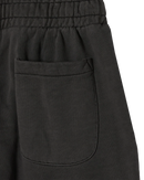 Obey Lowercase Pigment Sweatpant Black Olive, extra heavyweight fleece joggingbroek van 100% cotton met elastische taille en beenopeningen, geborduurd logo op het been, relaxed fit, maten S-XXL, verkrijgbaar bij Revert 95 Haarlem