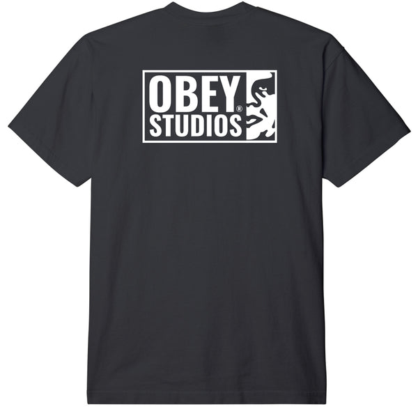 Shop de Obey studios icon heavyweight tee  veilig en snel online bij Revert 95 of kom gezellig langs in de winkel in Haarlem.