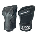 187 Killer Pads Derby Wrist Guard, slide-on polsbeschermer met cupped protective plate en zweetband, maten S-XL, verkrijgbaar bij Revert 95 Haarlem