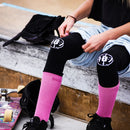 187 Killer Pads Knee Undersleeve Black, sokachtige compressiesleeve om onder kniebeschermers te dragen, set van 3 paar, verkrijgbaar bij Revert 95 Haarlem
