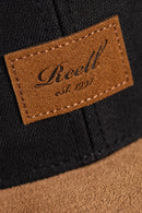 Reell Suede Cap, 80% cotton 20% suede 6-panel ball cap geïnspireerd op jaren 50 stijlen met flat suede rand aan klep kleur-geblokeerd design embossed Reell Script Logo Patch op voorkant en script logo flag snapback closure one size fits most, verkrijgbaar bij Revert 95 Haarlem