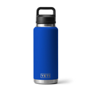 YETI Rambler 36 oz Bottle in Royal Blue, 18/8 roestvrij staal double-wall vacuum insulated bottle met 100% leakproof Chug Cap wide mouth en DuraCoat Royal Blue kleurcoating 36 oz 1 liter vaatwasserbestendig en BPA vrij, verkrijgbaar bij Revert 95 Haarlem