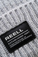 Reell Denim Loop Beanie in lichtgrijs, detailfoto