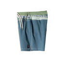 Dark Seas Aliso Boardshort 18 inch, slack fit 4-way stretch boardshort van 90% nylon 10% spandex met DWR coating engraved metal eyelets contrast asymmetrisch paneel en patch achterzak, verkrijgbaar bij Revert 95 Haarlem