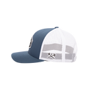 Dark Seas Progress Cap in Navy White, low profile 6-panel snapback met curved visor embroidered twill patch Dark Seas logo op de voorkant en Tridents embroidery op de zijkant, verkrijgbaar bij Revert 95 Haarlem