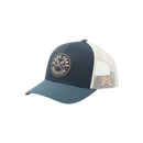 Dark Seas Navigation Hat in Navy Blue, low profile 6-panel trucker met curved visor zwarte onderkant voor glarereductie geborduurd twill patch logo en Tridents embroidery op de zijkant, verkrijgbaar bij Revert 95 Haarlem
