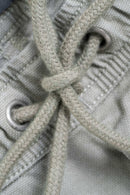 Reell Reflex Easy Short in Superior Light Green, 80% katoen 16% polyester 4% elastan Flex-stof short met elastische koordtaille opgestikte achterzakken en subtiele Reell branding in lichte frisse groene kleur, verkrijgbaar bij Revert 95 Haarlem