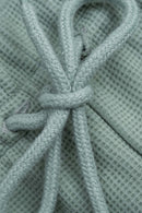 Reell Surface Short in Waffle colorways, 58% polyester 39% katoen 3% elastaan waffle stof short met elastische drawstring taille achterzakken en minimalistisch Reell branding label verkrijgbaar in Waffle Oatmeal, Waffle Chinois Green en Waffle Black, verkrijgbaar bij Revert 95 Haarlem