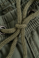 Reell Reflex Original Light Weight broek, lichtgewicht Flex Twill tapered fit met vijf-pocket design en elasticated drawstring waistband verkrijgbaar in Light Olive en Deep Black, verkrijgbaar bij Revert 95 Haarlem
