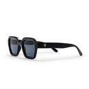CHPO Brand The AK zonnebril, 100% gerecycled plastic bijna hexagonaal montuur medium fit unisex met UV400 bescherming in Black Black en Moss Green Black colorways, verkrijgbaar bij Revert 95 Haarlem
