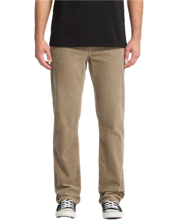 Volcom Solver 5 Pocket Corduroy Brindle – straight fit ribcord broek in brindle kleur met 5-pocket design en subtiele branding
