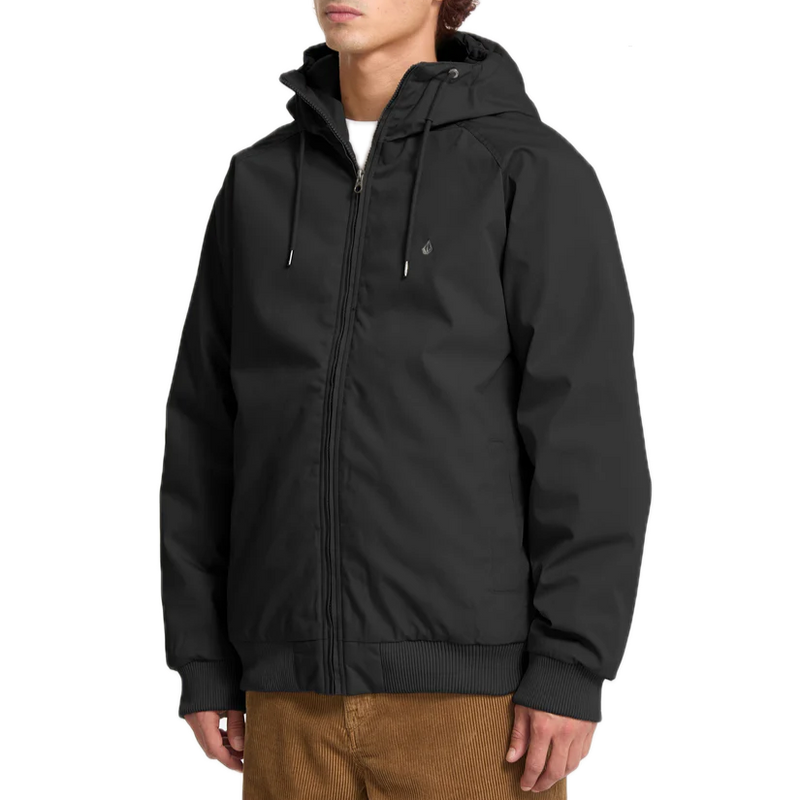 Volcom Hernan 10K Jacket Black Rinsed – waterdicht jack in zwart met voering, capuchon, ritssluiting en subtiele Volcom-branding