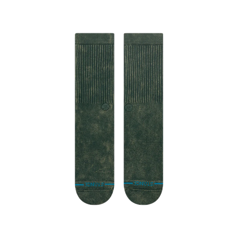 Stance Icon Dyed Crew Pine – crew sokken in groene tie-dye Pine kleur met medium cushioning en subtiele branding