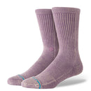 Stance Icon Dyed Crew Sock Plum met tie-dye behandeling in diepe violettint en crew hoogte, verkrijgbaar bij Revert 95 Haarlem