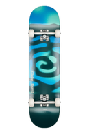Globe G0 Pond Complete Skateboard, Resin-7 hard rock maple deck met mellow concave en steile kicktail, Slant trucks en ABEC 7 lagers, verkrijgbaar in 7,75 inch Pink/Honey en 8,0 inch Blue/Green, verkrijgbaar bij Revert 95 Haarlem