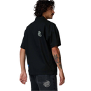 Santa Cruz Stamped Short Sleeve Shirt in Black, 100% cotton poplin camp collar button-up shirt met Stamped Dot graphic op linker borstzak mini Screaming Hand graphic op de voorkant contrast stitching en branded buttons, verkrijgbaar bij Revert 95 Haarlem