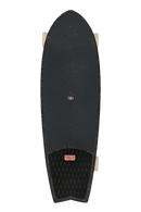 Globe Sun City 2 Surfskate in Astro Red, compacte swallow-tail cruiser met BLOOM algae foam tailpad, Slant Surf trucks en 65mm/83A wielen, volledig gemonteerd en direct rijklaar, verkrijgbaar bij Revert 95 Haarlem