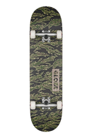 Globe Goodstock Tiger Camo Complete Skateboard, Resin-7 hard rock maple deck met full concave, Tensor alloy trucks en ABEC 7 lagers, matte afwerking, 8,25 inch, verkrijgbaar bij Revert 95 Haarlem