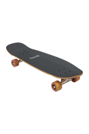 Globe Tracer Neue Explorer, cruiserboard met Resin-7 hard rock maple deck, Tensor ATG trucks en Dozer Cruiser wielen, graphic van Max Loeffler, 30,5 inch, verkrijgbaar bij Revert 95 Haarlem