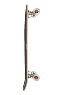 Globe Forager Mesa Cruiser, high-rise cruiserboard met Resin-7 hard rock maple deck, Slant Hi-Rise trucks en grote Soft Core wielen, 34,5 inch, verkrijgbaar bij Revert 95 Haarlem