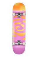 Globe G0 Pond Complete Skateboard, Resin-7 hard rock maple deck met mellow concave en steile kicktail, Slant trucks en ABEC 7 lagers, verkrijgbaar in 7,75 inch Pink/Honey en 8,0 inch Blue/Green, verkrijgbaar bij Revert 95 Haarlem