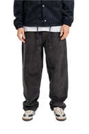 Reell Baggy corduroy broek in Vulcan Grey Cord, ruime baggy fit met zachte ribstructuur en klassiek 5-pocket design in gedempte grijze kleur, beenopening 45cm, verkrijgbaar bij Revert 95 Haarlem
