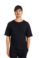 Reell Waffle T-Shirt, getextureerde tee van 58% polyester 38% katoen 4% elastaan waffle stof, verkrijgbaar in Deep Black, Chinois Green en Oatmeal, verkrijgbaar bij Revert 95 Haarlem