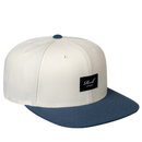 Reell Pitchout Cap, relaxed 6-panel snapback met curved peak embroidered Reell logo op voorkant en adjustable snapback closure one size fits most, verkrijgbaar bij Revert 95 Haarlem
