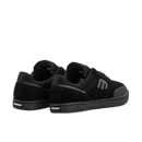 Zwarte Etnies Marana Black Raw skate shoe met duurzame toe cap en gripvaste buitenzool.