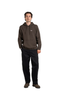 Reell Loose Flex Chino PC in Deep Black, 56% katoen 42% polyester 2% elastaan Flex Twill losse rechte chino broek met normale bundhoogte lage kruisnaad verborgen YKK zip-fly zijzakken achterzakken en riemlussen in cleane zwarte colorway, verkrijgbaar bij Revert 95 Haarlem