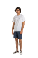 Reell Reflex Easy Short in Superior Navy, 80% katoen 16% polyester 4% elastan Flex-stof short met elastische koordtaille opgestikte achterzakken en subtiele Reell branding in diepe marineblauwe kleur, verkrijgbaar bij Revert 95 Haarlem
