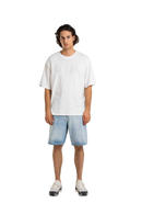 Reell Bolt Short in Light Blue Wash, loose regular fit denimshort van biologisch en gerecycled katoen met five-pocket constructie en vegan leren backpatch, verkrijgbaar bij Revert 95 Haarlem