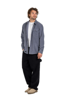 Reell Denim Dual Cord Shirt, overhemd van 200gsm 16-wale corduroy met twee borstzakken en geweven label op de schouder, rechte pasvorm, verkrijgbaar in zes kleuren, maten S-XL, verkrijgbaar bij Revert 95 Haarlem