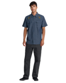 RVCA Rosa Chambray Shirt in Indigo, lichtgewicht 100% katoenen chambray overhemdje met Rosa botanische print regular fit en kort mouw button-up sluiting, verkrijgbaar bij Revert 95 Haarlem