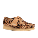Clarks Originals Wallabee Tiger Print damesschoen met pony hair bovenkant, handgestikte mocassin constructie en naturelle crepe zool, verkrijgbaar bij Revert 95 Haarlem