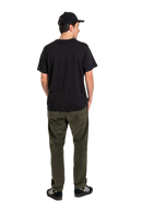 Reell Reflex Loose Chino in Olive Square Cord, relaxed loose fit corduroy broek met elastische drawstring tailleband en YKK ritssluiting, verkrijgbaar bij Revert 95 Haarlem