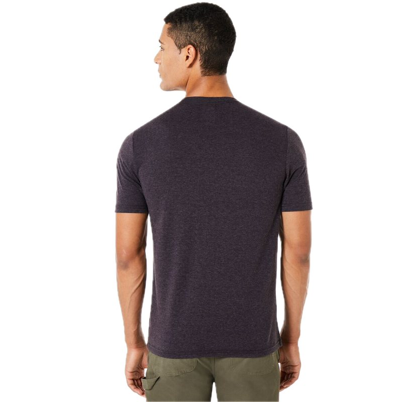 Koop het Oakley O Bold Ellipse T-shirt  en snel bij Revert 95 online of kom hem checken in de winkel in Haarlem.
