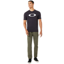 Koop het Oakley O Bold Ellipse T-shirt  en snel bij Revert 95 online of kom hem checken in de winkel in Haarlem.