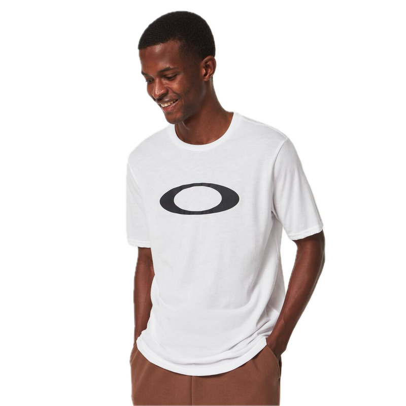 Koop het Oakley O Bold Ellipse T-shirt  en snel bij Revert 95 online of kom hem checken in de winkel in Haarlem.