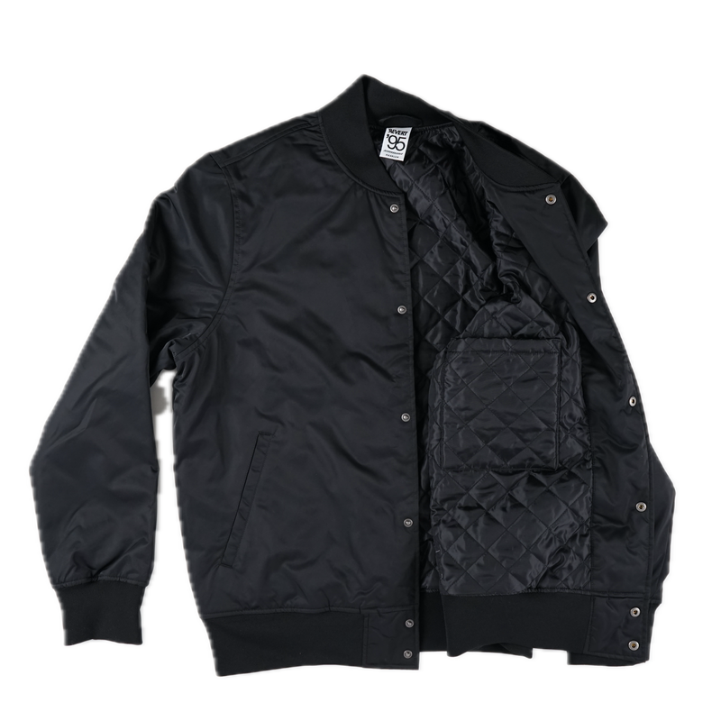 Revert 95 Clean Machine Bomber Jacket – college bomber van gerecycled polyester met quilted padding en YKK snap dome closure