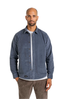 Reell Strike Shirt Baby Cord Aqua Grey, overhemd van 100% cotton 16-wale corduroy met rechte pasvorm en geweven label op de schouder, maten S-XL, verkrijgbaar bij Revert 95 Haarlem