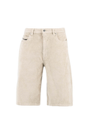 Reell Belmont Short in Beige Cord, 100% cotton corduroy baggy fit short met drop crotch wijde rechte pijp five-pocket constructie fly button zip-fly en low-key Reell patch branding in warme beige corduroy kleur, verkrijgbaar bij Revert 95 Haarlem